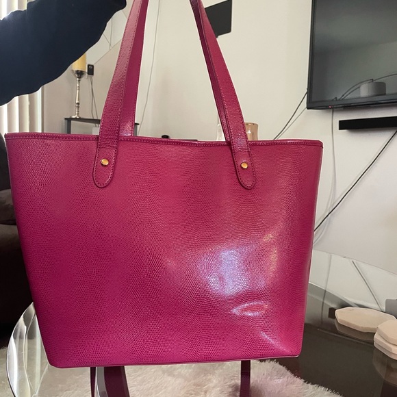 Pretty Hot Pink Ralph Lauren Patent Leather Tote with gold hardware - Picture 2 of 8
